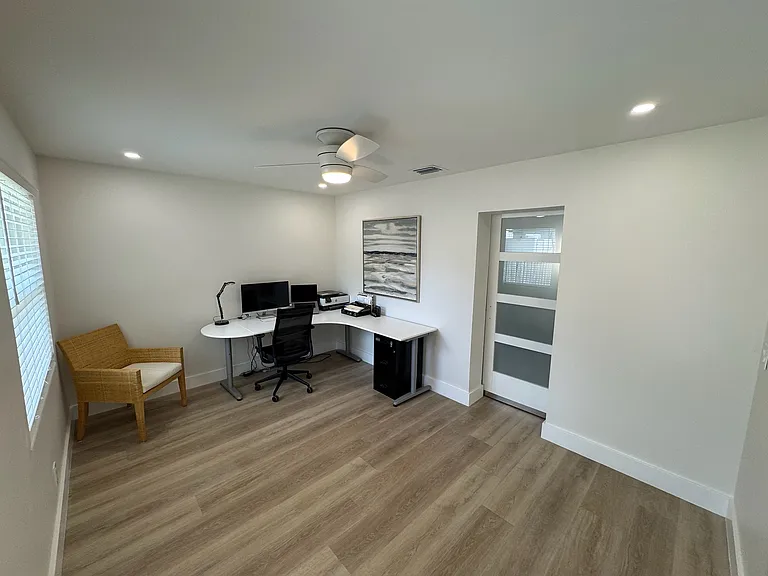 9337 Silverthorne Dr — Photo 24