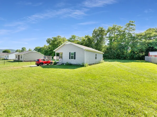 700 Garner St, Cowan, TN 37318