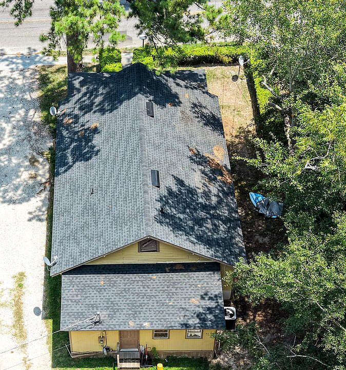 2nd image of 528 N Troup St