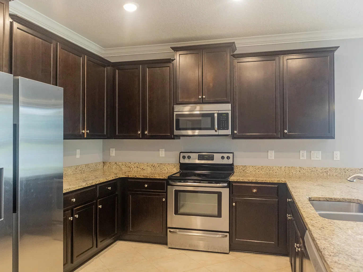 Bedford Lakes Court 10104 (TP) - 1 — Photo 2