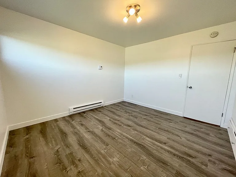 Village Vista Apartments — Photo 51