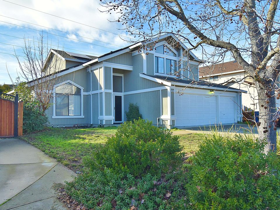 1st image of 4672 Country Hills Dr