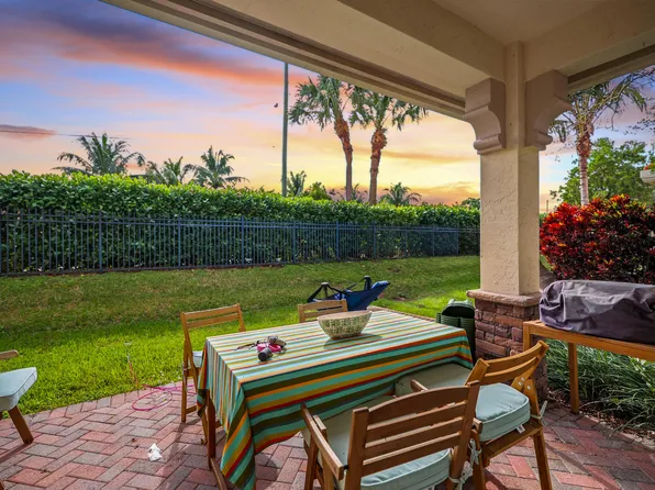 106 S Longport Circle #H, Delray Beach, FL 33444