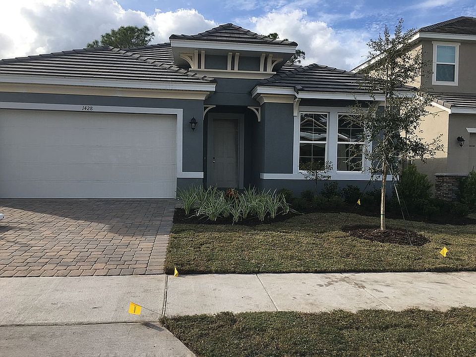 2nd image of 1428 Lake Florence Way