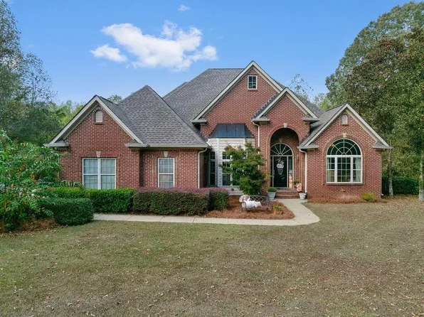 7523 Auburn Ln, Bessemer, AL 35023