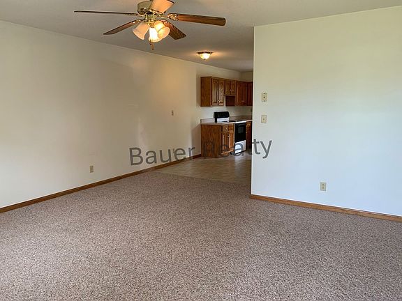 2nd image of 9 Gifford St #1