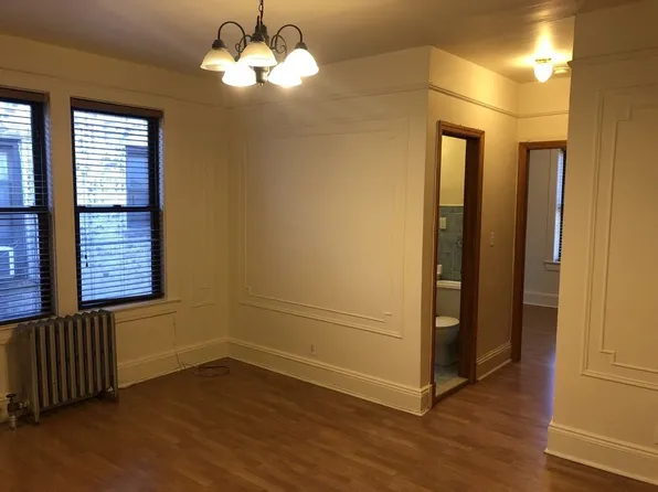 2316 36th St, Astoria, NY 11105