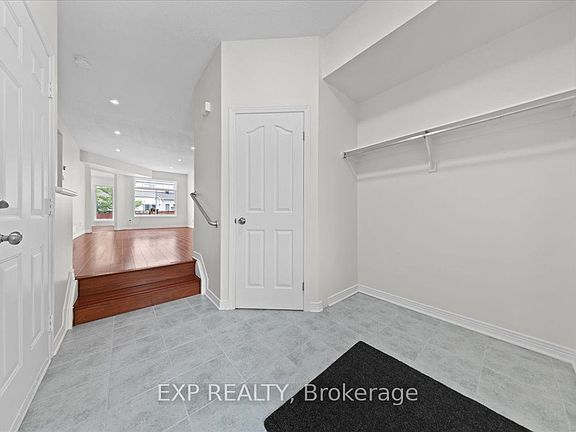 4th image of 40 Bishops Mills Way