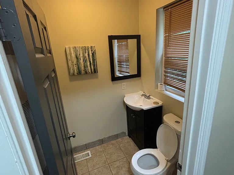 611 W Lafayette Ave — Photo 11