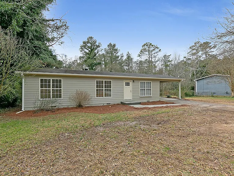 4970 Hiram Lithia Springs Rd — Photo 2