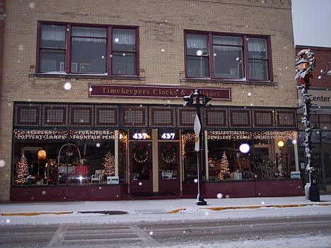 437 E. Mill St. 