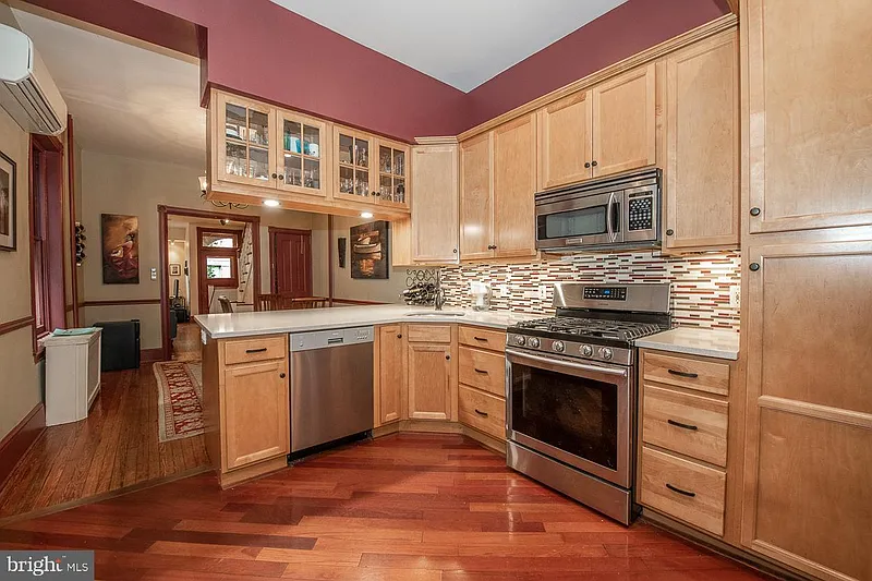 Thumbnail 12