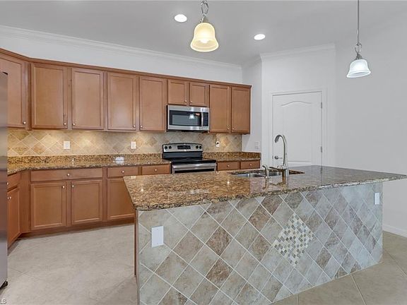 3rd image of 13527 San Georgio DR