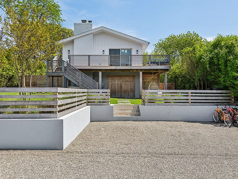 11 Rehan Ave — Photo 2