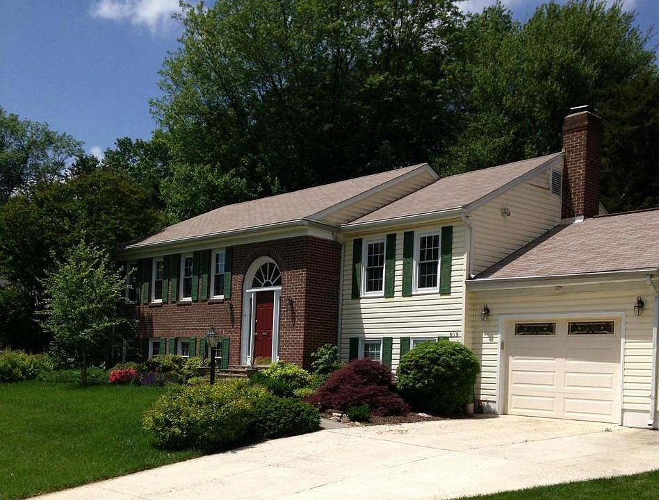 Exterior (Front)