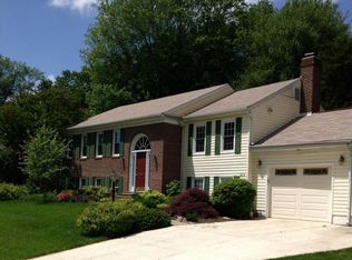 809 Fordham St, Rockville, MD 20850