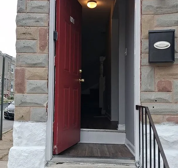 1811 W Lafayette Ave — Photo 1