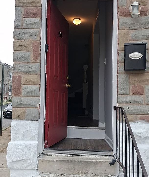 1st image of 1811 W Lafayette Ave