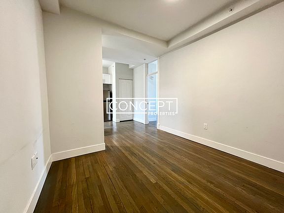 3rd image of 81 Park Dr #22CP