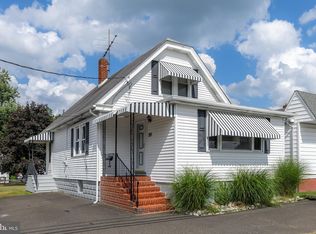 215 E Main St, Penns Grove, NJ 08069