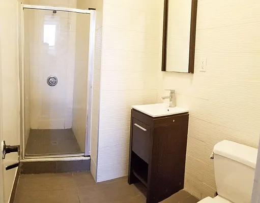 Rented by G2 Realty Group LLC | media 10