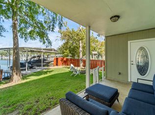 906 Crest Circle Dr, Marble Falls, TX 78654