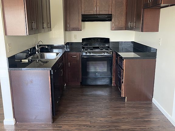 3rd image of 1239 E Lexington Dr #7