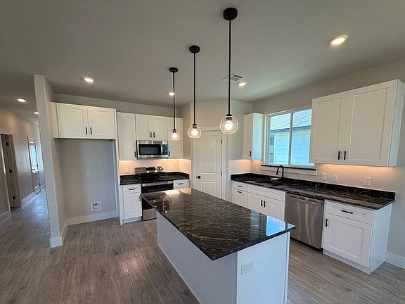 2nd image of 5709 Barkridge Dr