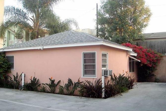 1st image of 1434 E Florida St
