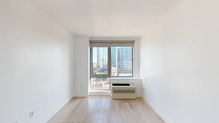 Rented by Iryna Ferenets, LREB | media 14