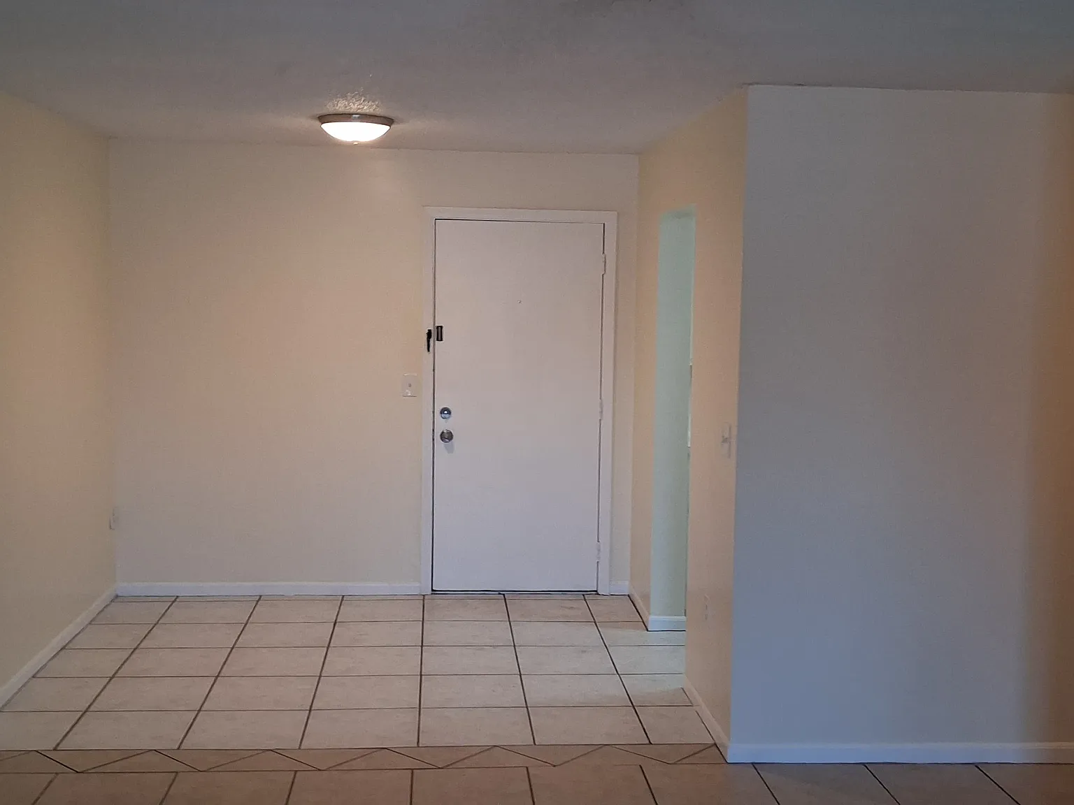 2 bed, 962 sqft, $1,225 — Photo 4