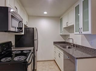 2202 1st Ave N #303, Seattle, WA 98109