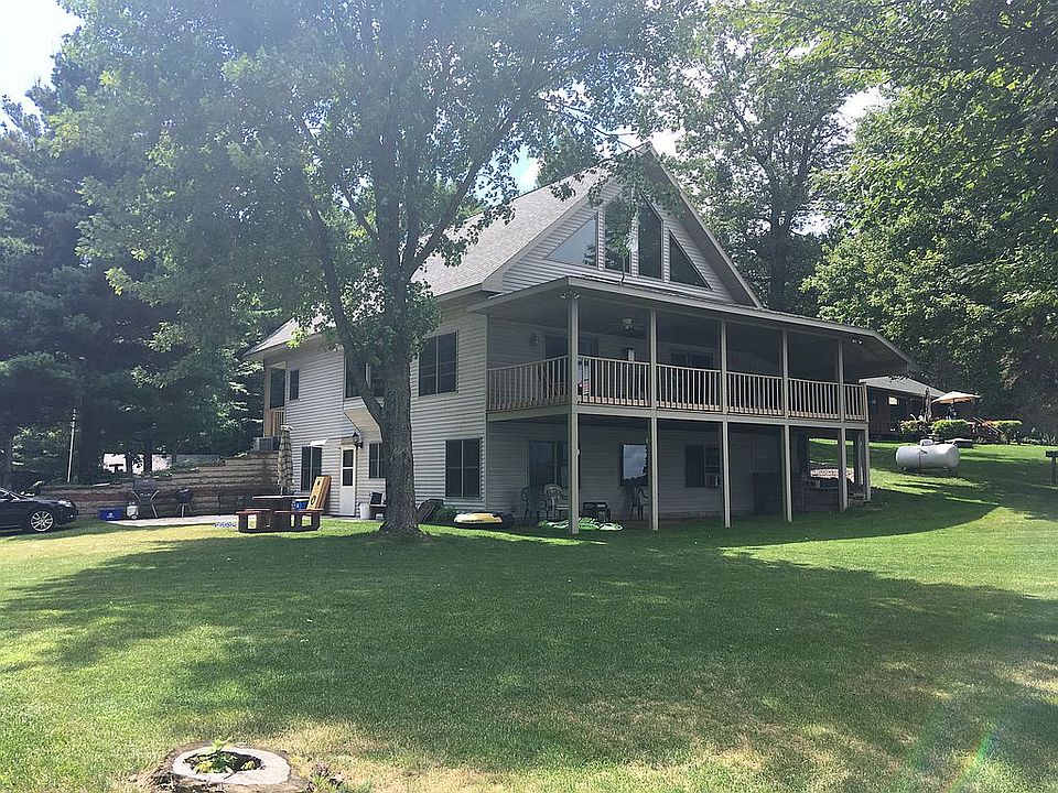 2nd image of 27199 Engebretson Rd