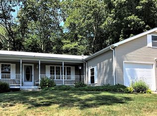 5 Indian Hill Rd, Uncasville, CT 06382