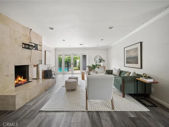 7027 Gloria Ave, Van Nuys, CA 91406