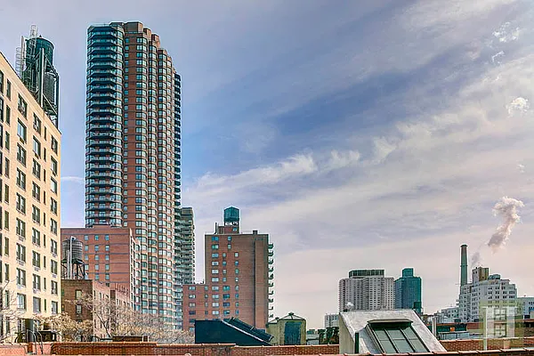 Sold by Halstead Real Estate | media 24