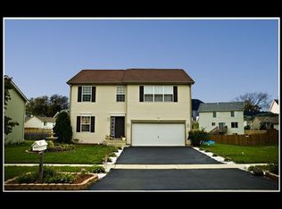 1004 Yellowstone Ln, Harvard, IL 60033