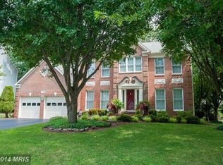 9325 Braymore Cir, Fairfax Station, VA