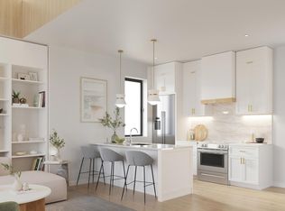 160 Webster St #1A, Boston, MA 02128