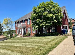 2605 Sunningdale Pl E, La Grange, KY 40031