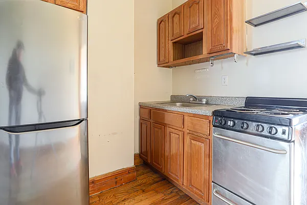 Rented by ERNY LLC | media 2