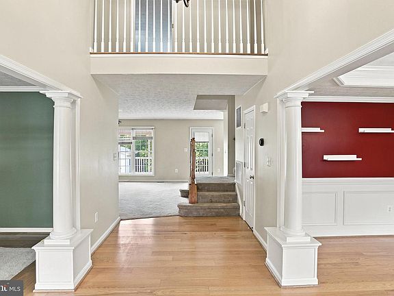 3rd image of 211 Flanagan Dr
