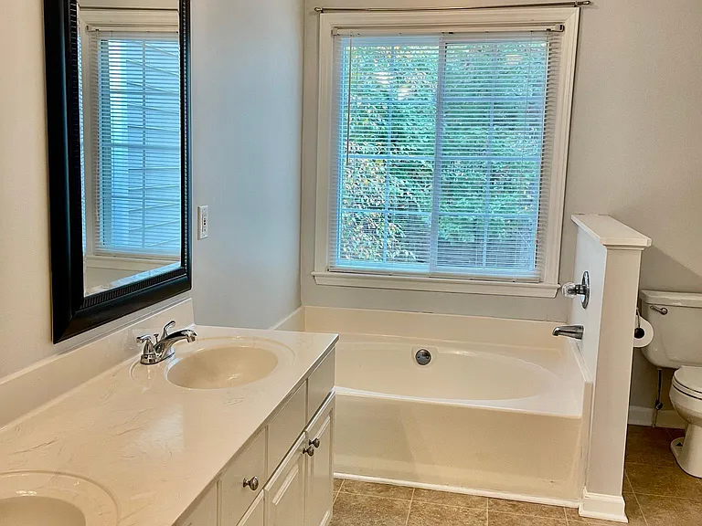 325 Catlin Rd — Photo 7