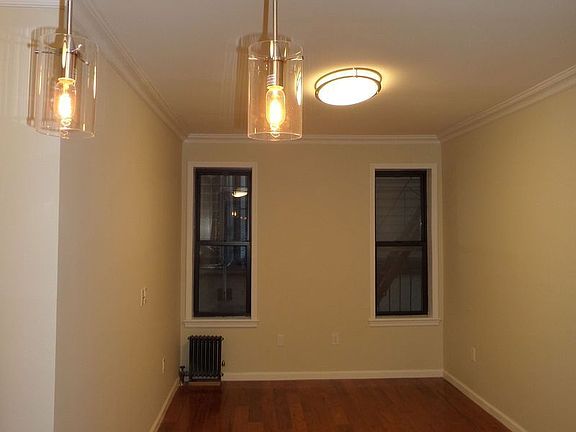 4th image of 3116 32nd St #1C