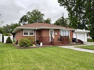 1106 W Delaware St, Fairfield, IL 62837