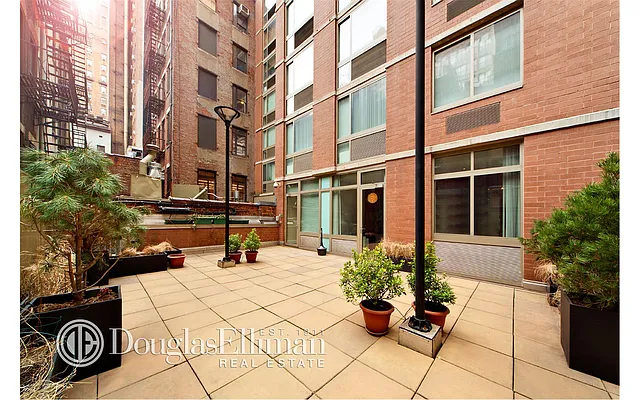 Rented by Douglas Elliman | media 26