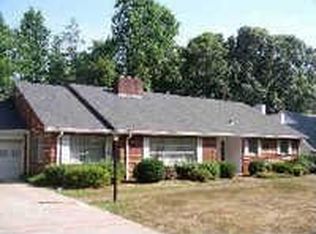 260 Hillcrest Dr, Marion, NC 28752