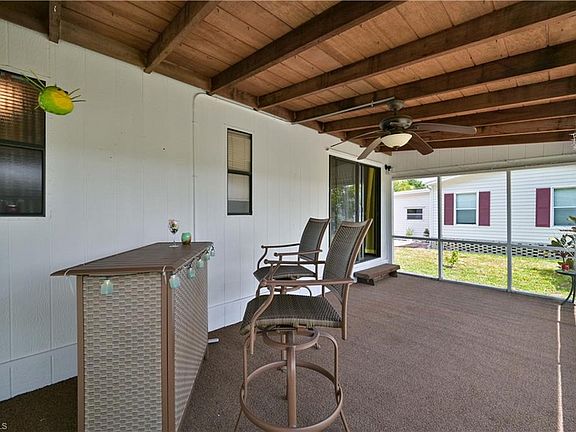 4th image of 9894 Creekwood Ln