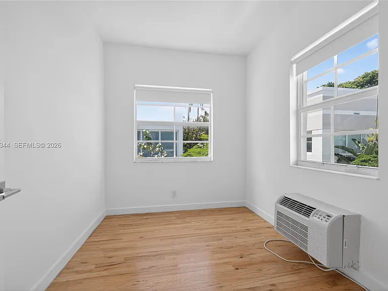 1552 Euclid Ave #4 — Photo 7