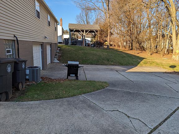 5th image of 243 Fremont Ave